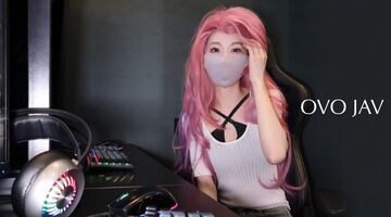 唐可可_白丝小母狗口交侍奉_嫩穴塞满疯狂抽插