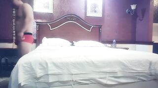 【赵总寻花】极品清纯校花，篮球服大长腿学生妹青春气息拉满，被赵总无情爆插，直喊你都把下面操松了！第二场