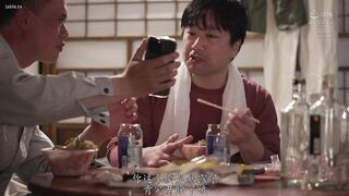 HMN-597 [中文字幕] 猥亵列车NTR。昨天我调戏的大屁股女人原来是我讨厌的老板的妻子，所以我玩弄她的大屁股并进入她体内直到她倒下 藤森里穂