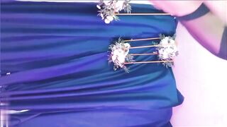 【CC主播胡椒粉全裸自慰流出】贫乳美臀大长腿，一脸骚样高潮脸