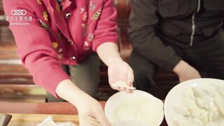 星空无限传媒_XK8107_回家的诱惑_珂珂_李楠_蔷薇