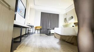 【反差巨乳婊】女王的调教时刻_被虐的公狗翻身反操_肉体简直骚炸了_全程淫语挑逗